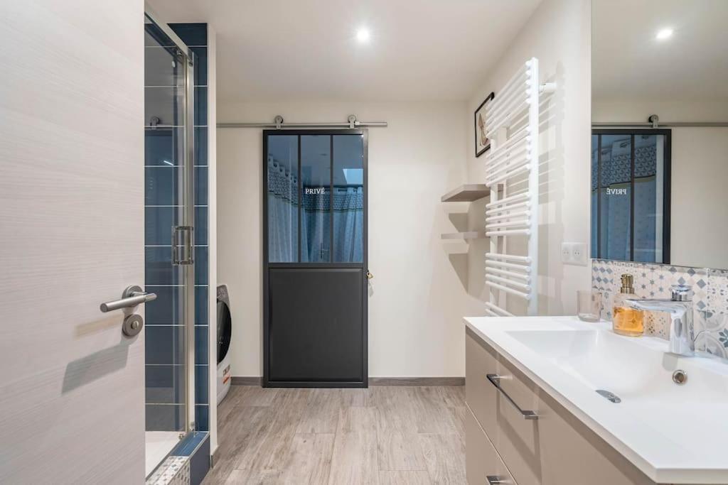 Superbe Appartement Avec Parking Gratuit Lons-le-Saunier Exterior foto